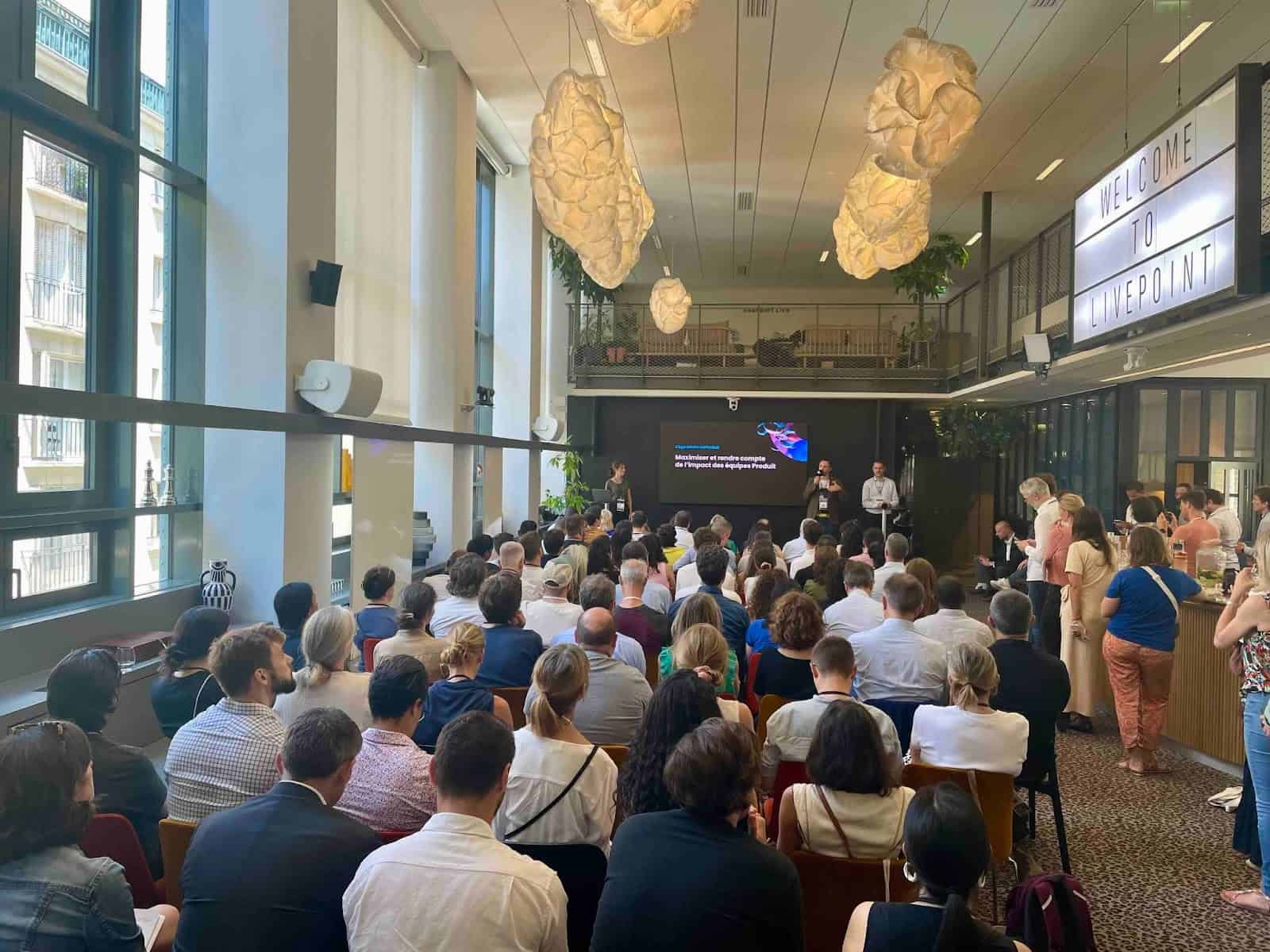 Produit en grand groupe : Nos 6 leçons de ProductInCorp 2025