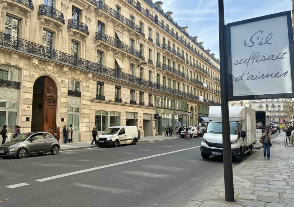 Meetic-bureaux-celine-dion